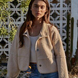 By Together Bronco Sherpa Cropped Boxy Fleece Jacket